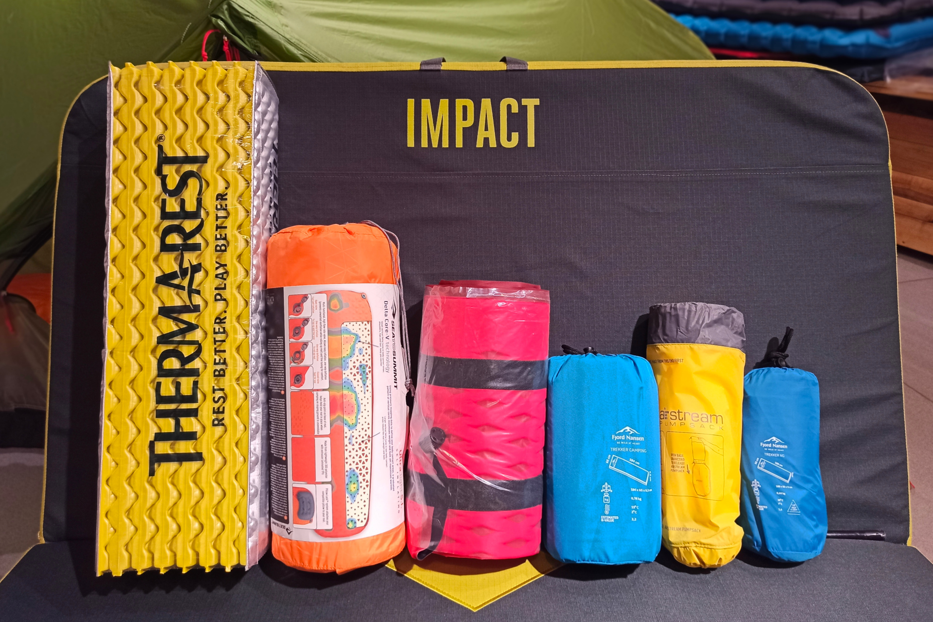 Porównanie rozmiarów różnych opcji w wersji spakowanej. Foto: Tuttu.