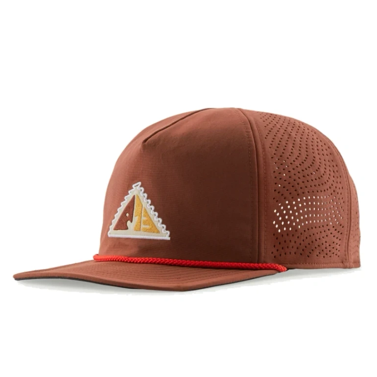 Czapka z daszkiem pod kask SNOWFARER CAP